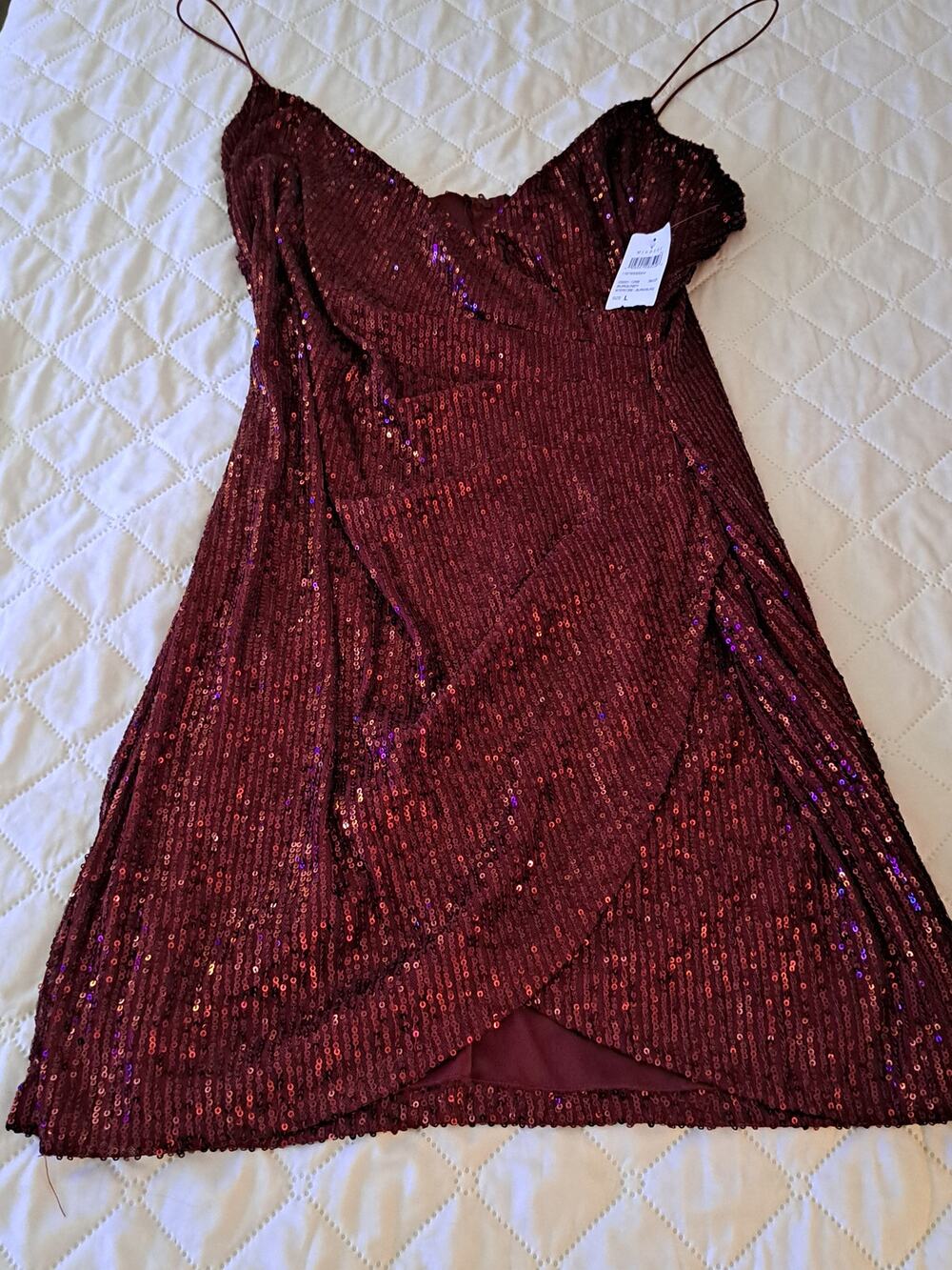 New Red Windsor Sparkle Dress Size Large